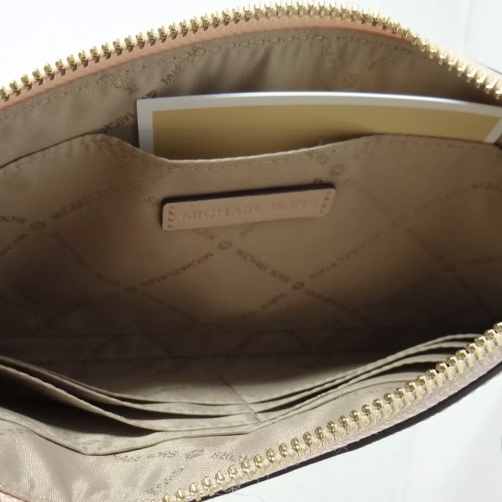 Michael Kors NOUVEAU NOVELTY Large XL Zip Clutch - Picture 8 of 8